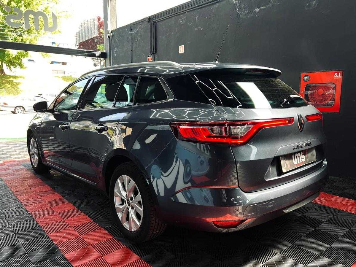 renault-megane-2019-diesel-1461cc