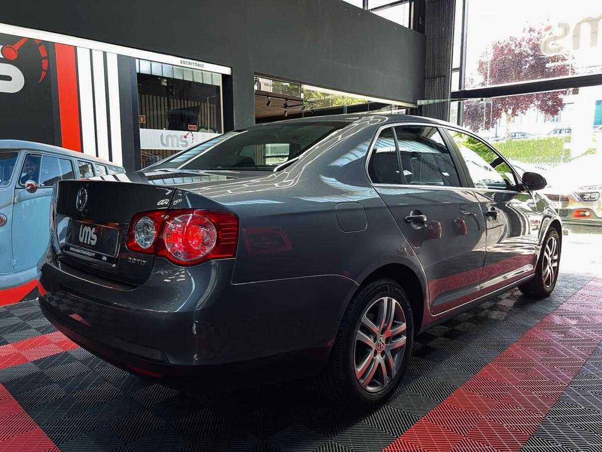 volkswagen-jetta-2009-diesel-1968cc