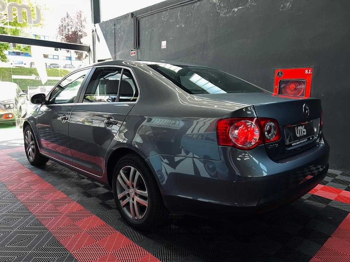 volkswagen-jetta-2009-diesel-1968cc