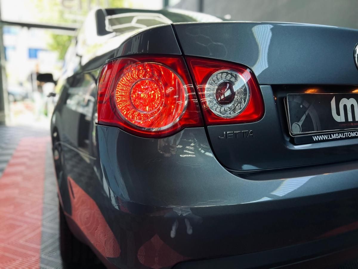 volkswagen-jetta-2009-diesel-1968cc