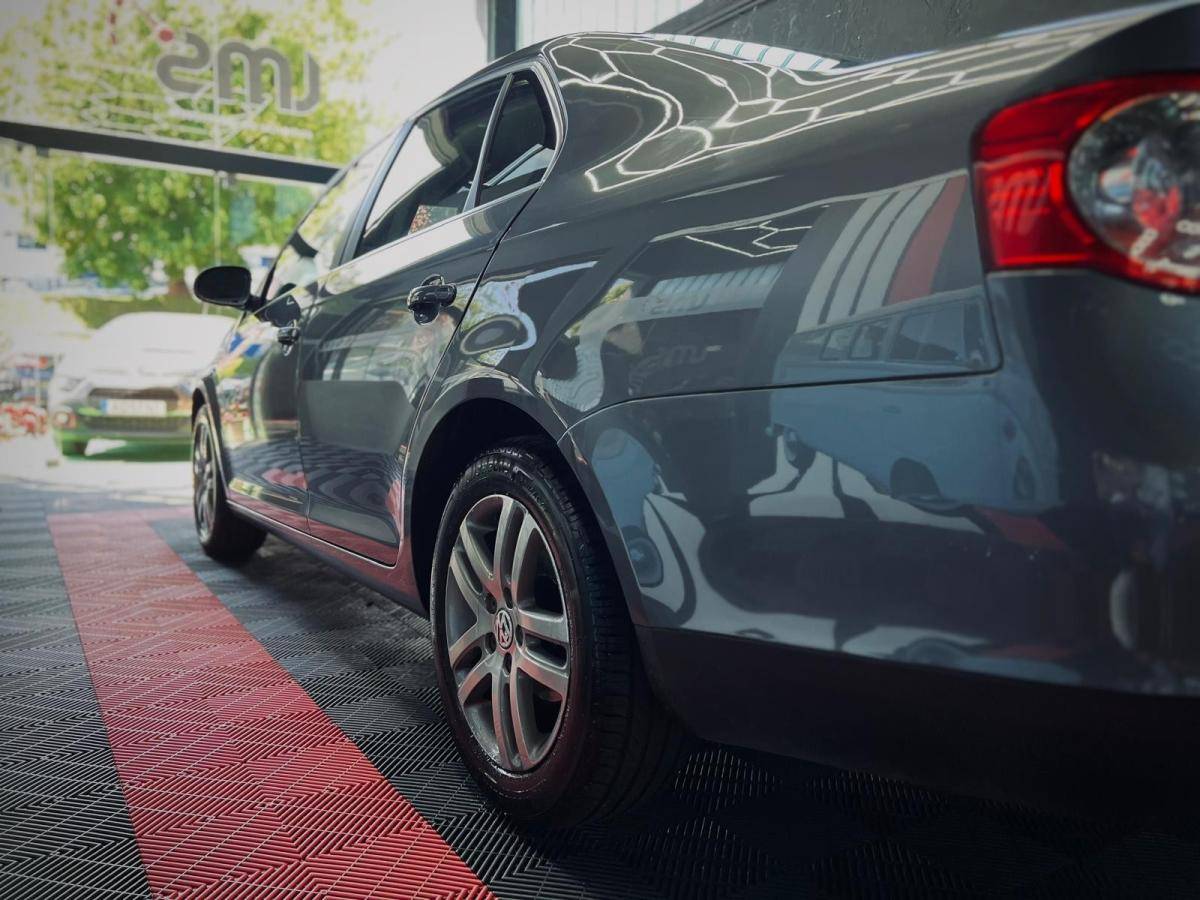 volkswagen-jetta-2009-diesel-1968cc