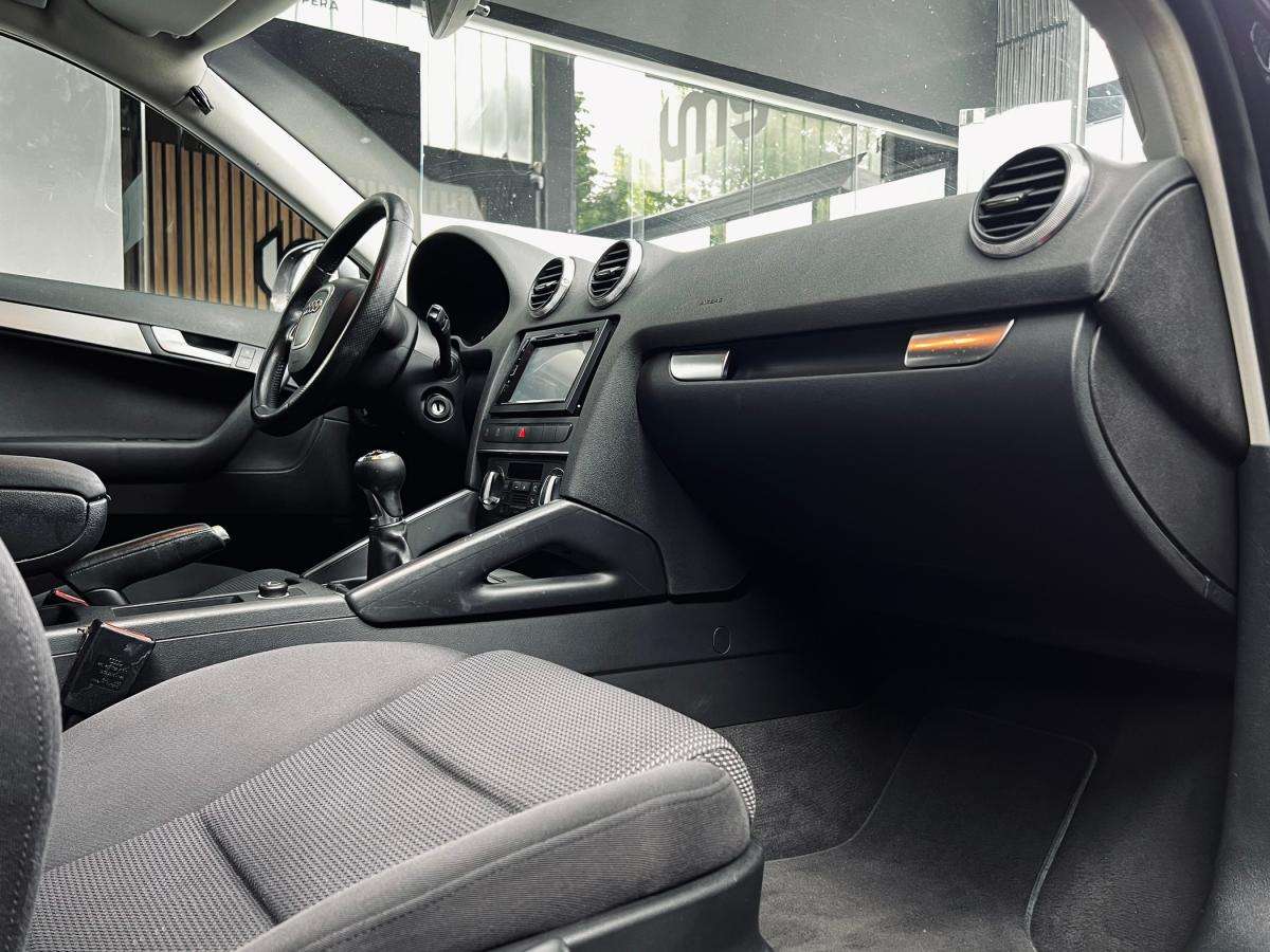 audi-a3-sportback-2010-diesel-1598cc