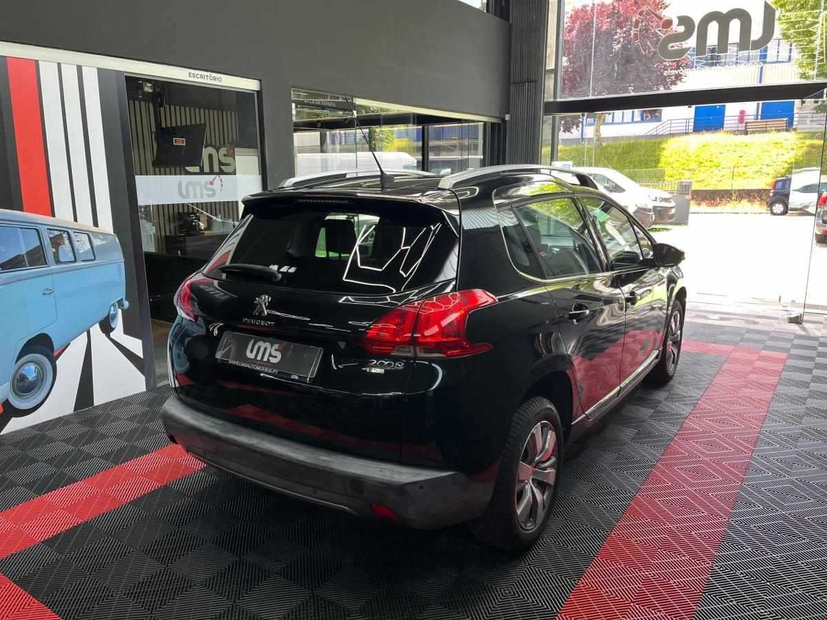 peugeot-2008-2015-gasolina-1199cc