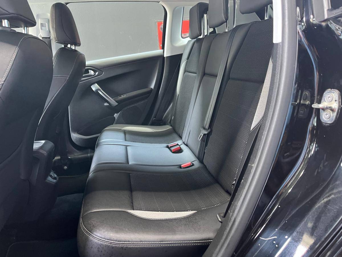 peugeot-2008-2015-gasolina-1199cc