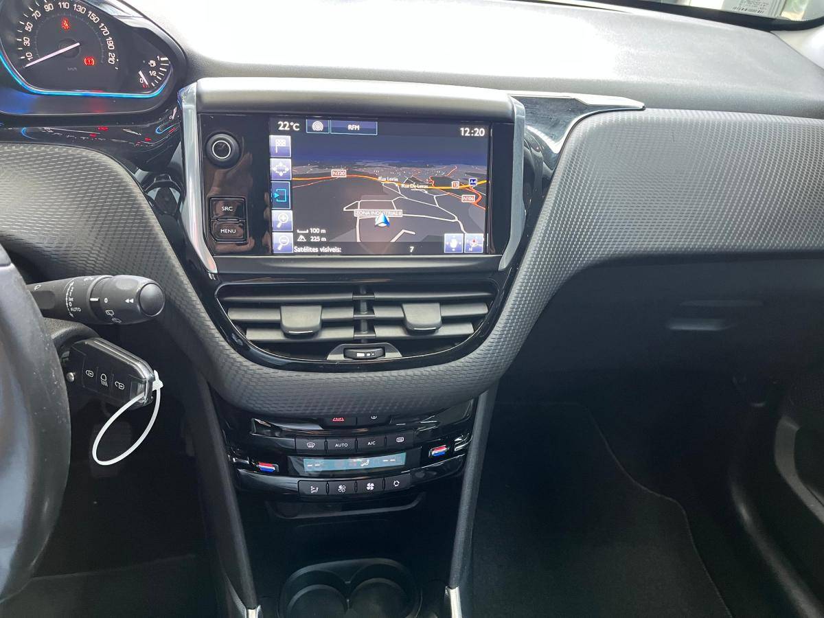 peugeot-2008-2015-gasolina-1199cc