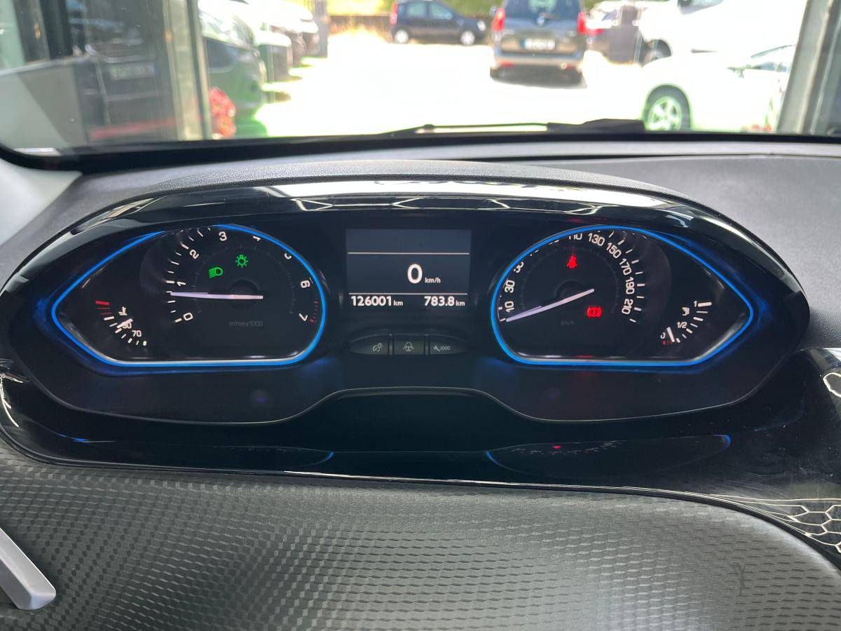 peugeot-2008-2015-gasolina-1199cc