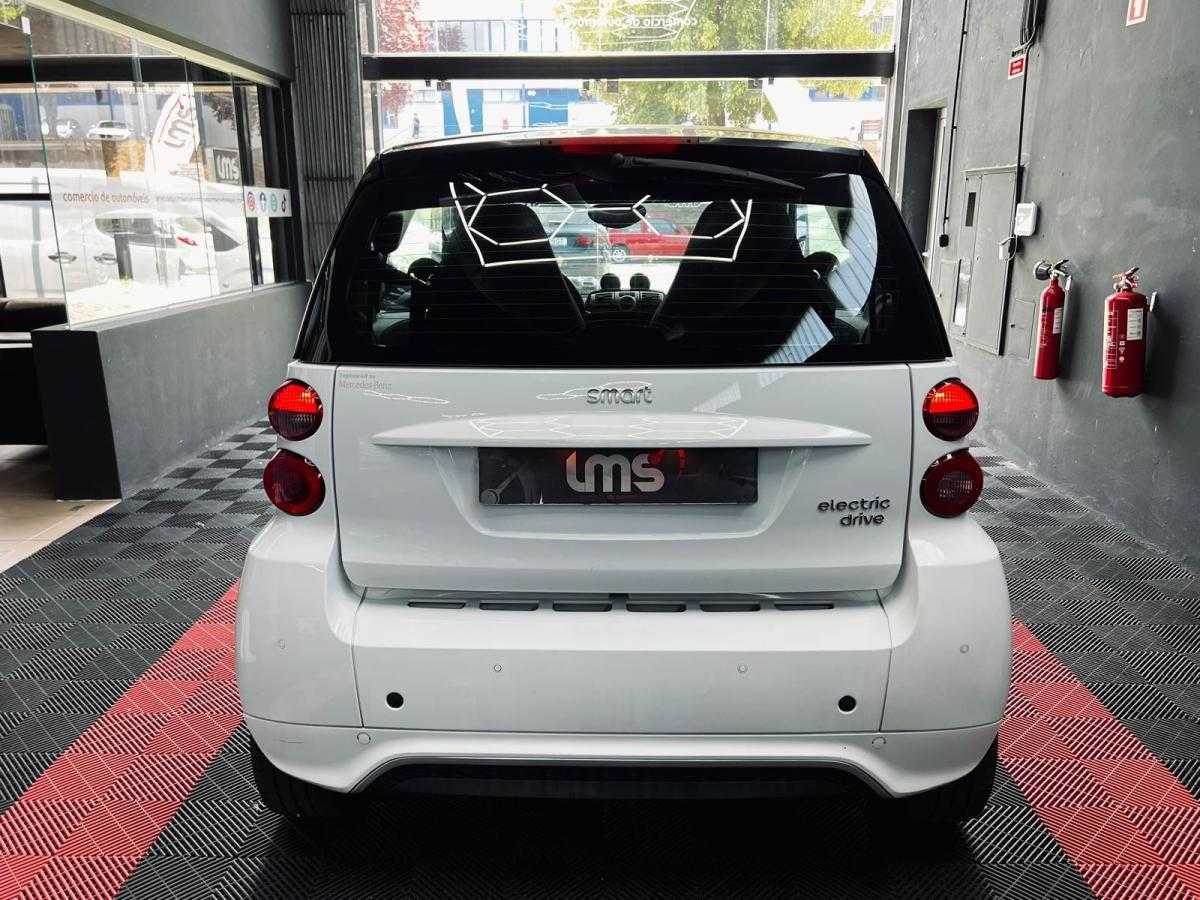 smart-fortwo-2014-eletrico-0cc