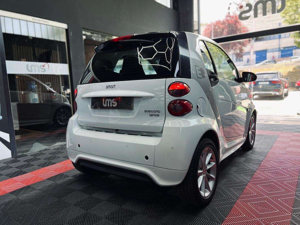 smart-fortwo-2014-eletrico-0cc