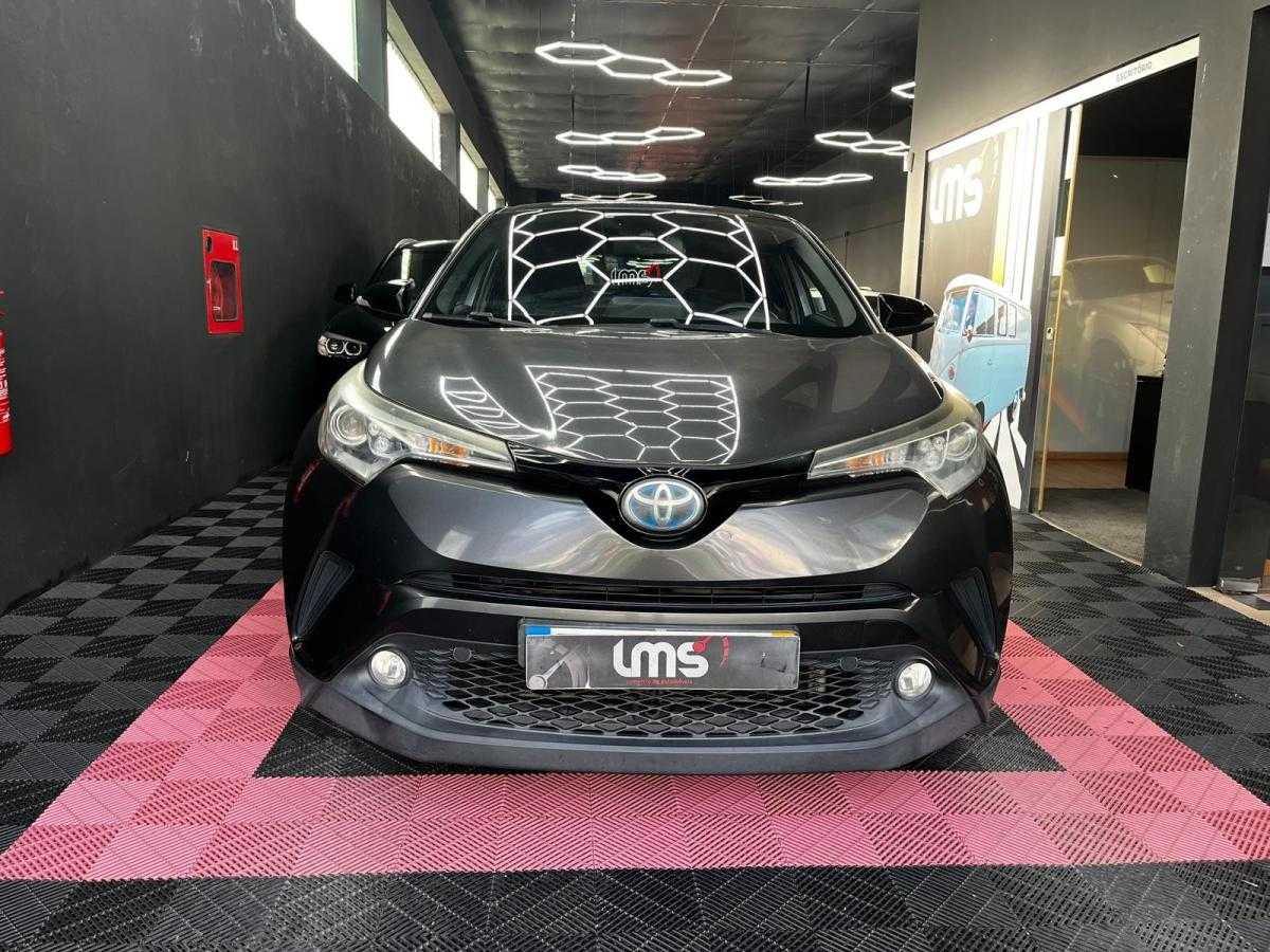 toyota-c-hr-2017-hibrido-a-gasolina-1798cc