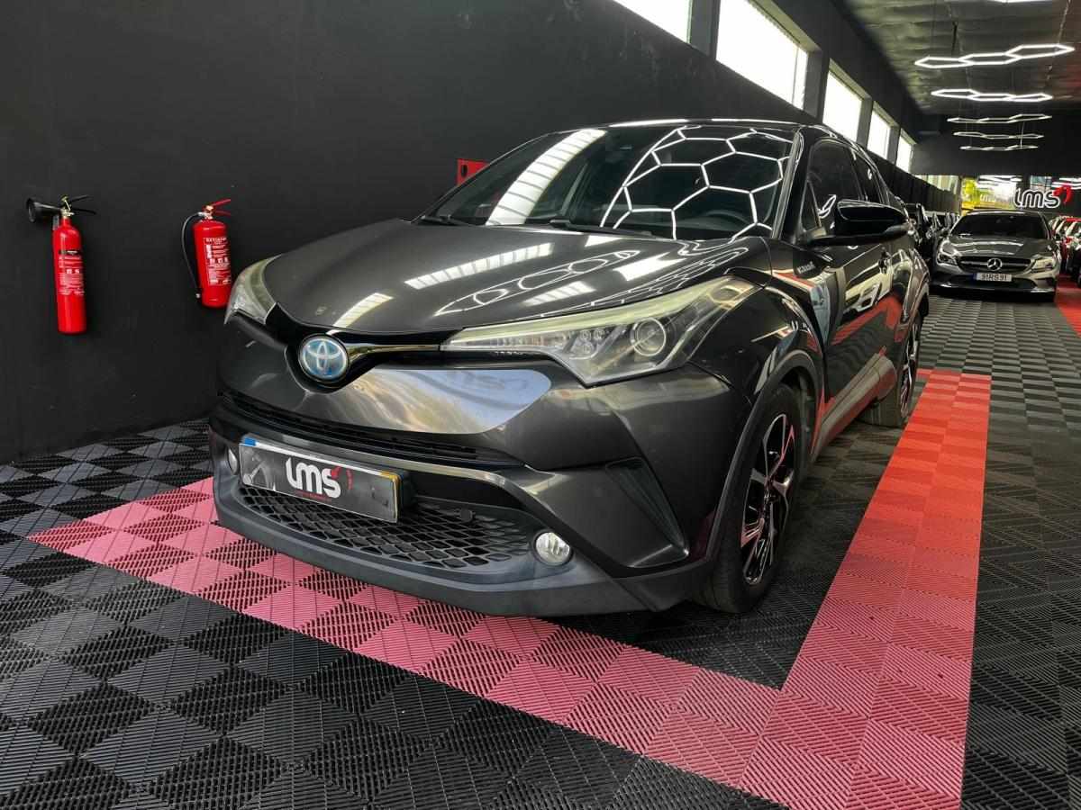 toyota-c-hr-2017-hibrido-a-gasolina-1798cc