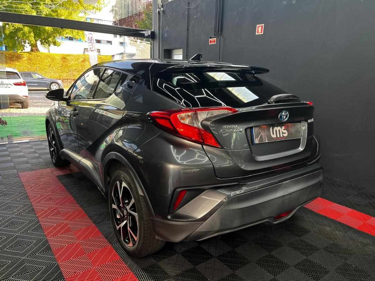 toyota-c-hr-2017-hibrido-a-gasolina-1798cc