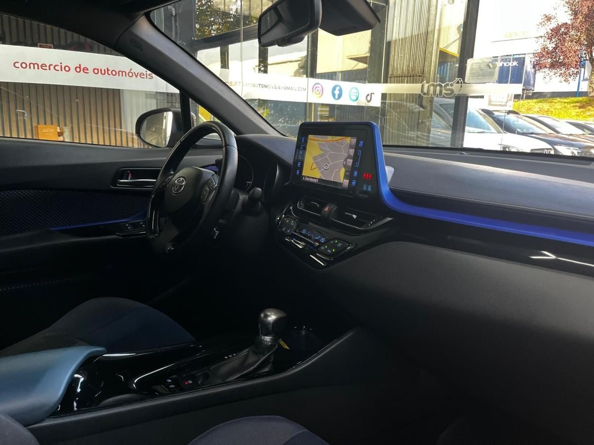 toyota-c-hr-2017-hibrido-a-gasolina-1798cc