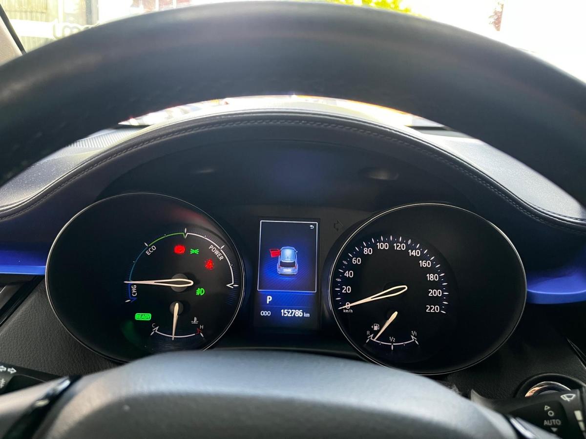 toyota-c-hr-2017-hibrido-a-gasolina-1798cc
