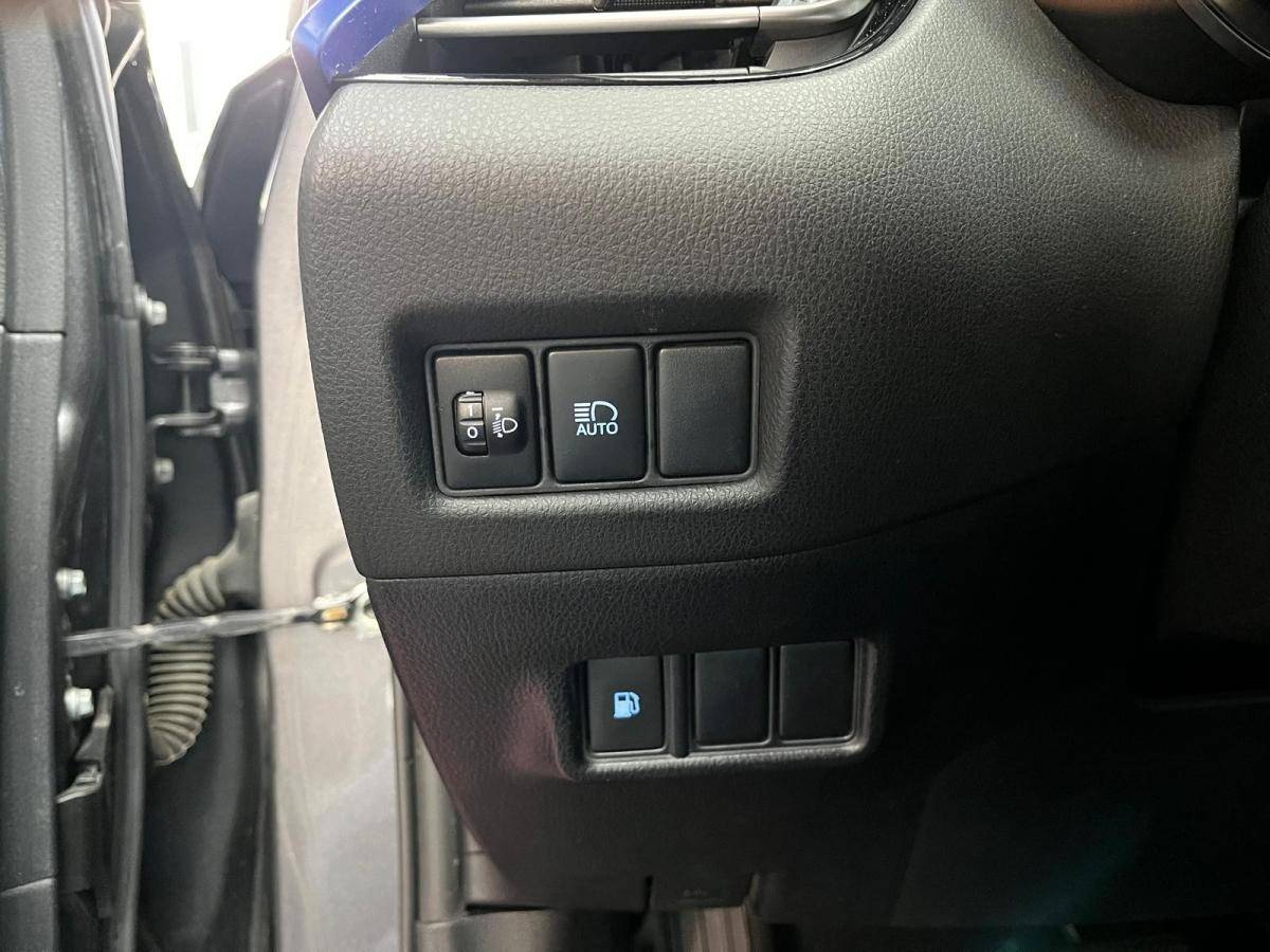 toyota-c-hr-2017-hibrido-a-gasolina-1798cc
