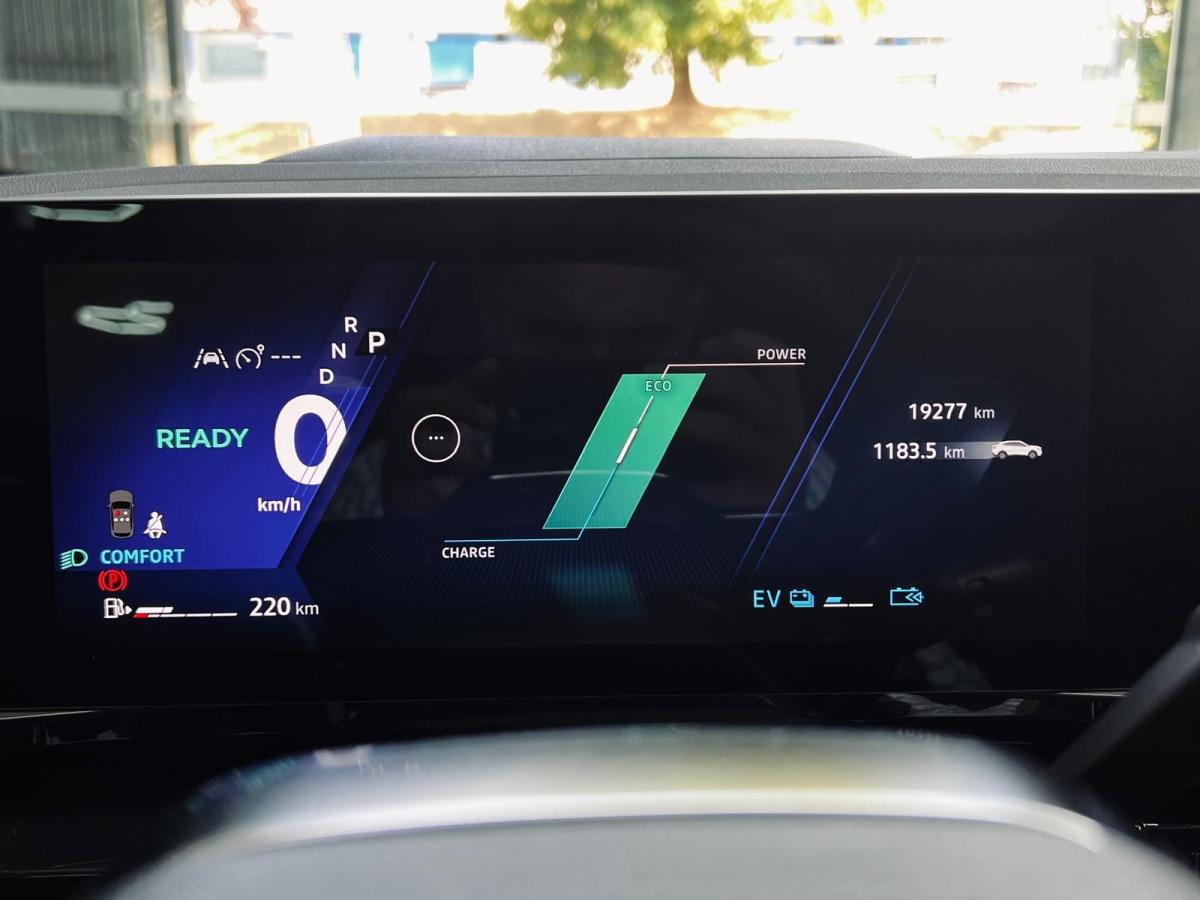 renault-rafale-2024-hibrido-a-gasolina-1199cc