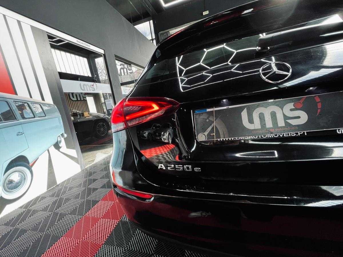 mercedes-benz-classe-a-2020-hibrido-a-gasolina-1332cc