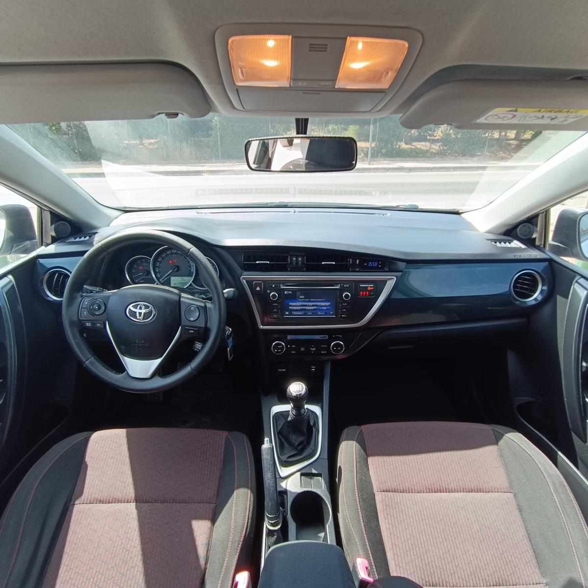 toyota-auris-touring-sports-1-4-d-2016-diesel-1400cc