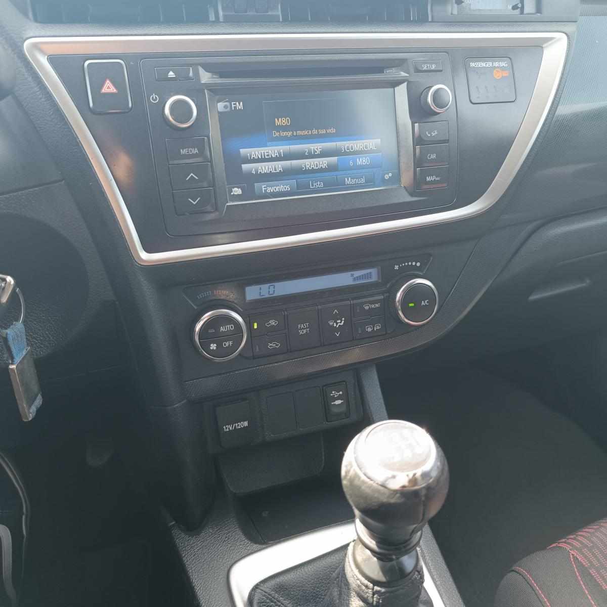 toyota-auris-touring-sports-1-4-d-2016-diesel-1400cc