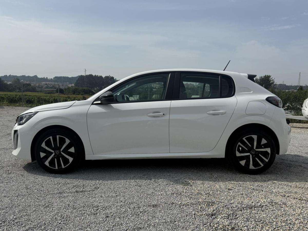 peugeot-208-2024-gasolina-1199cc