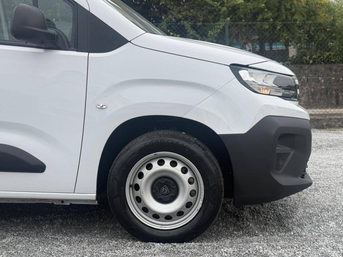 peugeot-partner-2024-diesel-1499cc