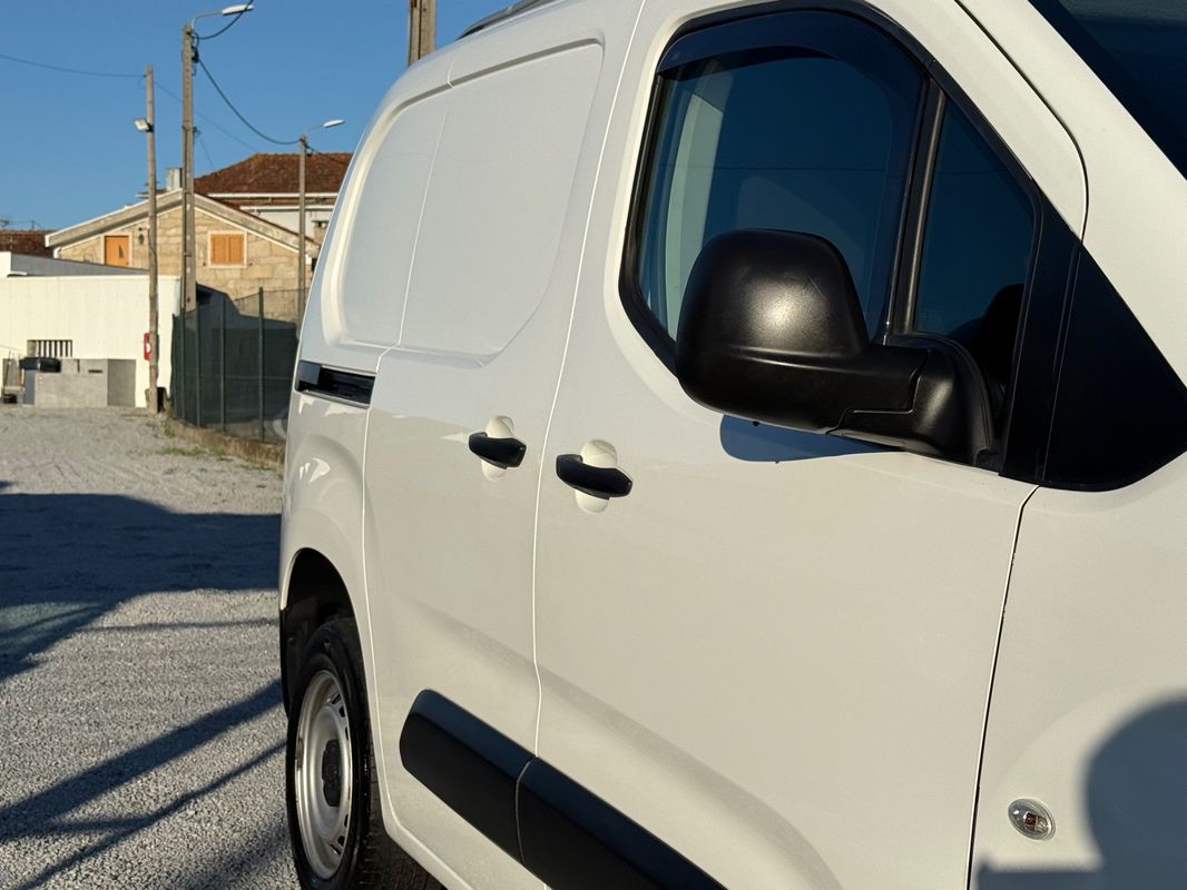 peugeot-partner-2021-diesel-1499cc
