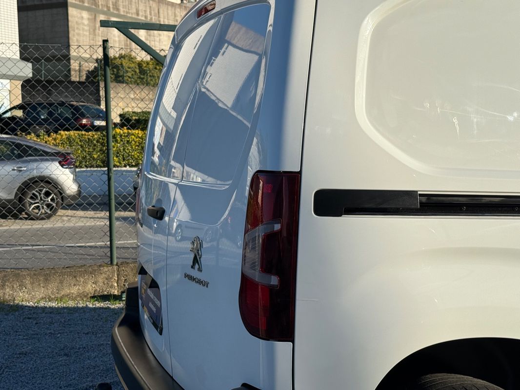 peugeot-partner-2021-diesel-1499cc