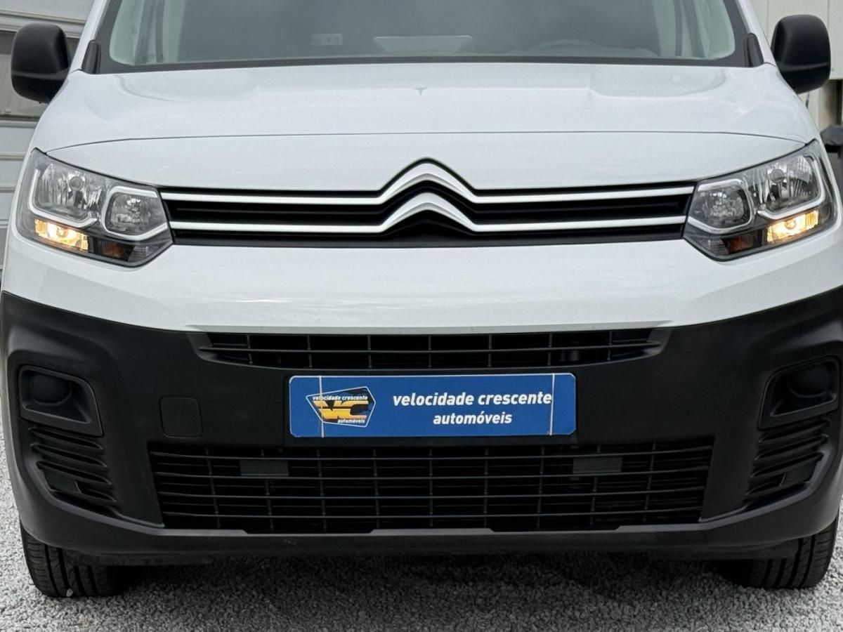 citroen-berlingo-2023-diesel-1499cc