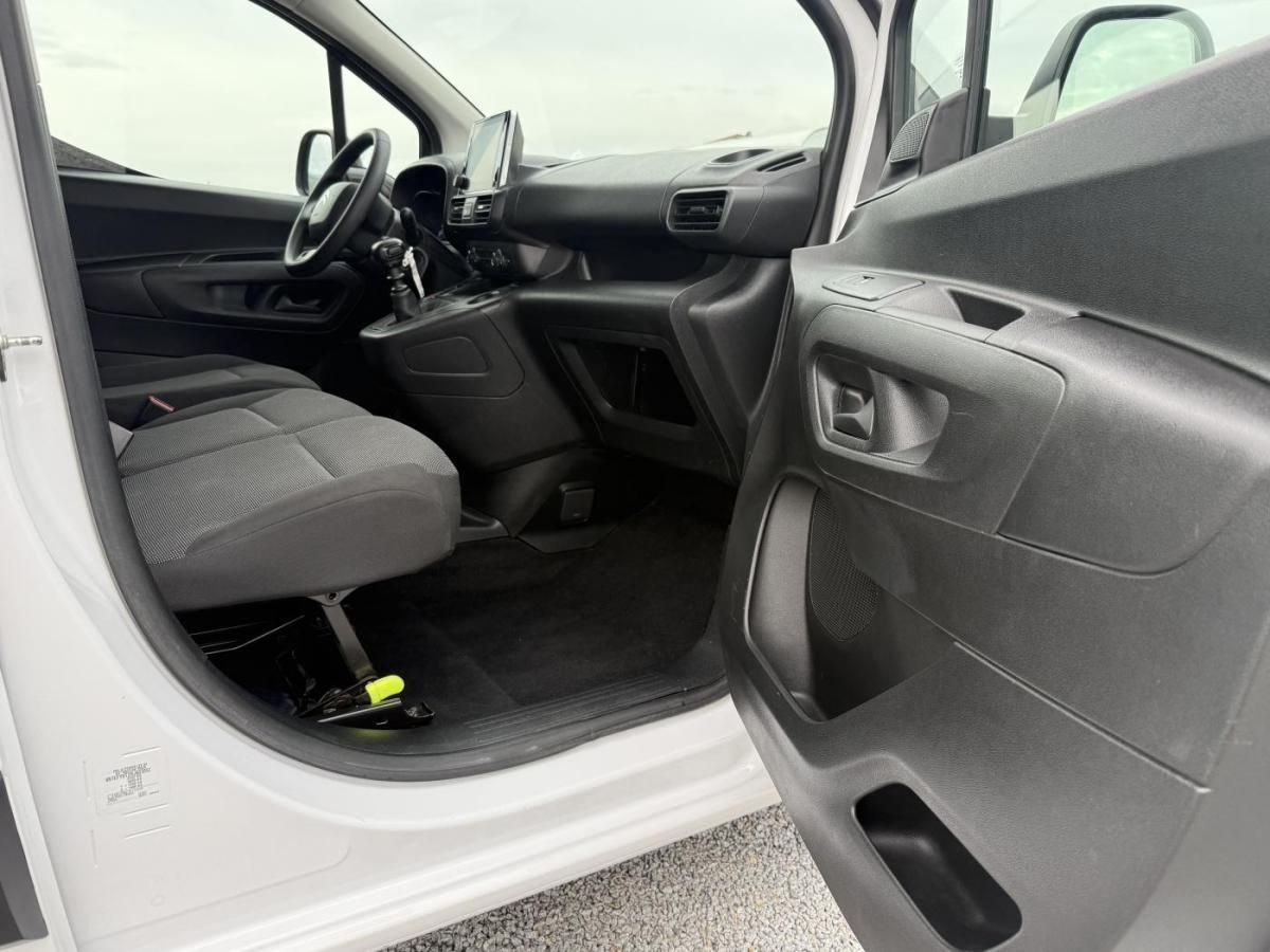 citroen-berlingo-2023-diesel-1499cc