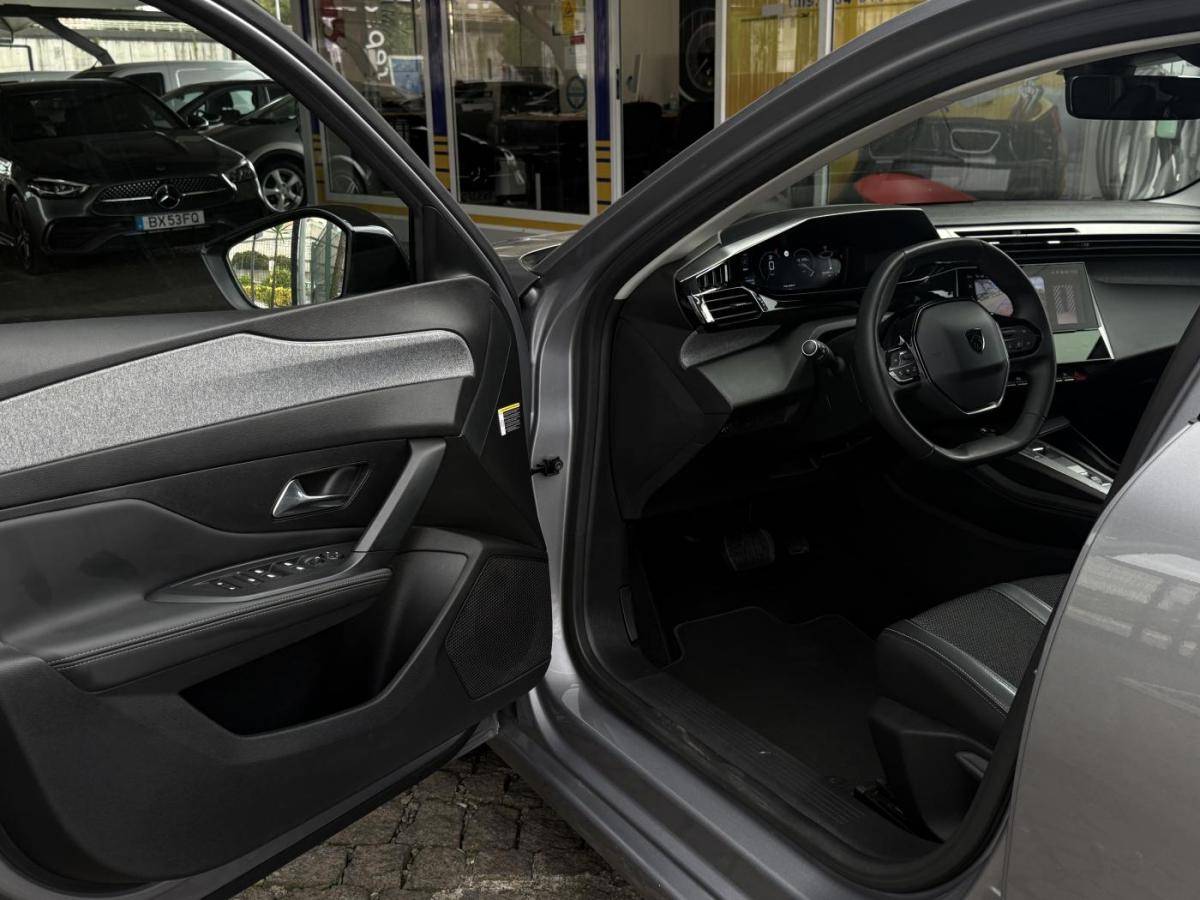 peugeot-308-2022-gasolina-1199cc