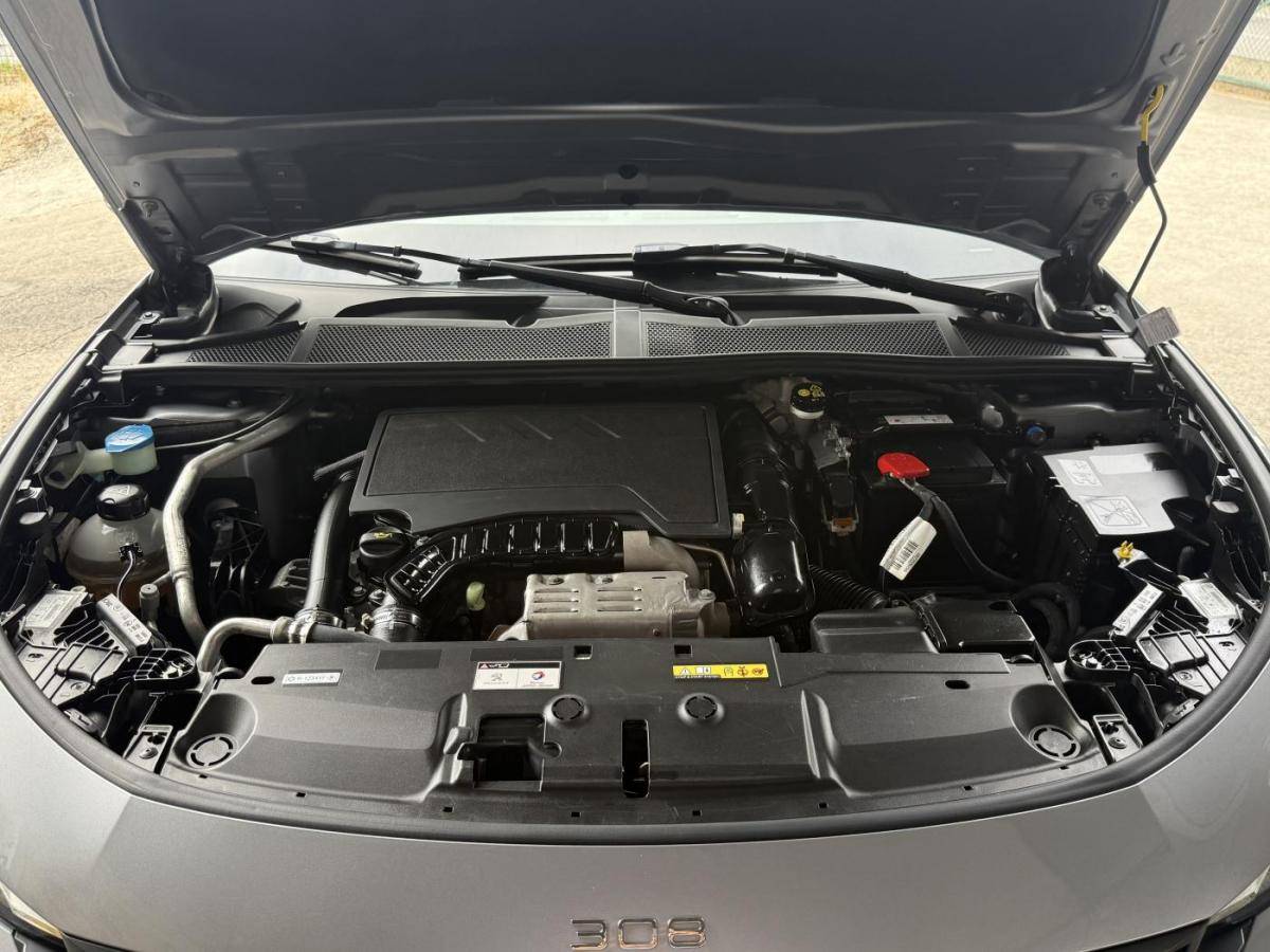 peugeot-308-2022-gasolina-1199cc