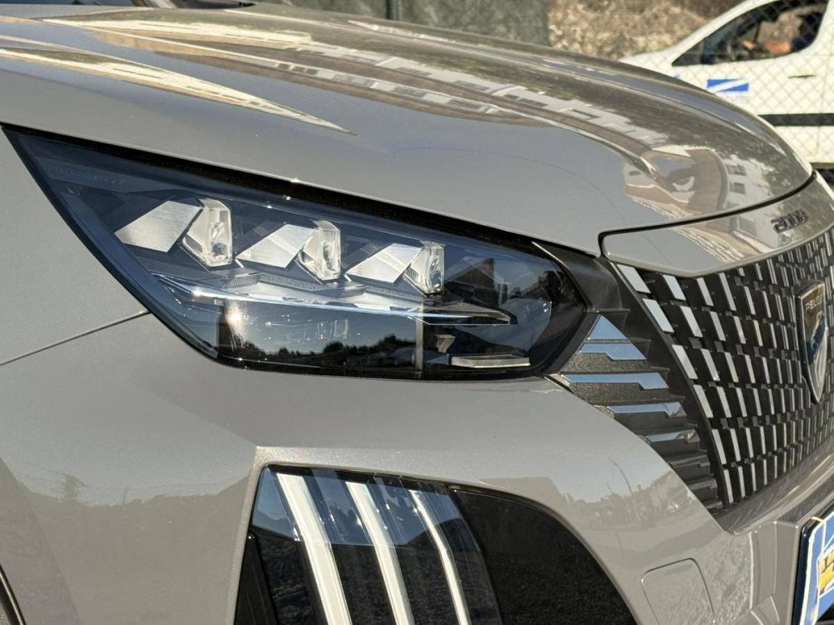peugeot-2008-2024-gasolina-1199cc