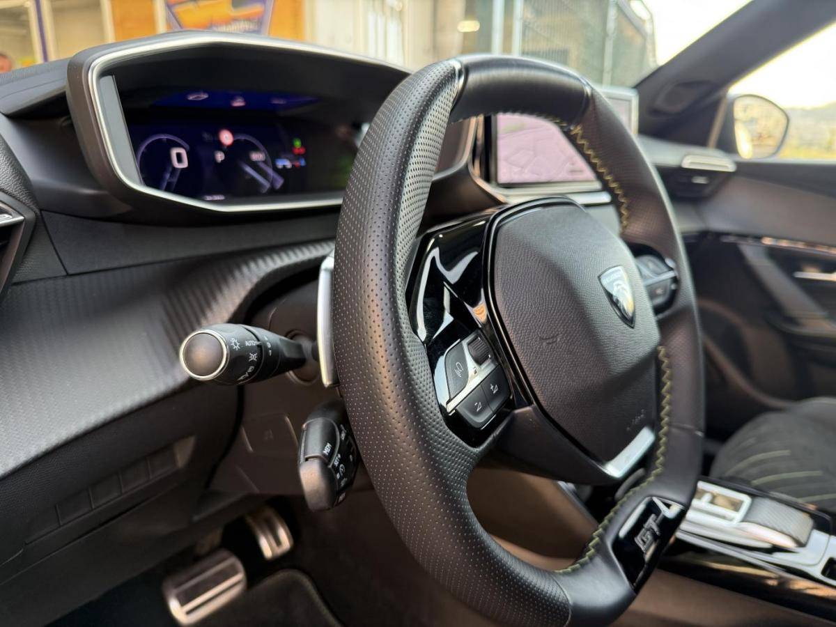 peugeot-2008-2024-gasolina-1199cc