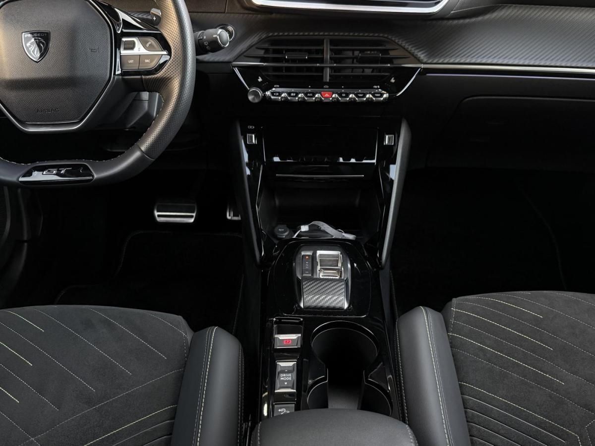 peugeot-2008-2024-gasolina-1199cc