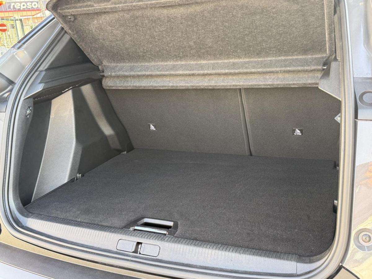 peugeot-2008-2024-gasolina-1199cc
