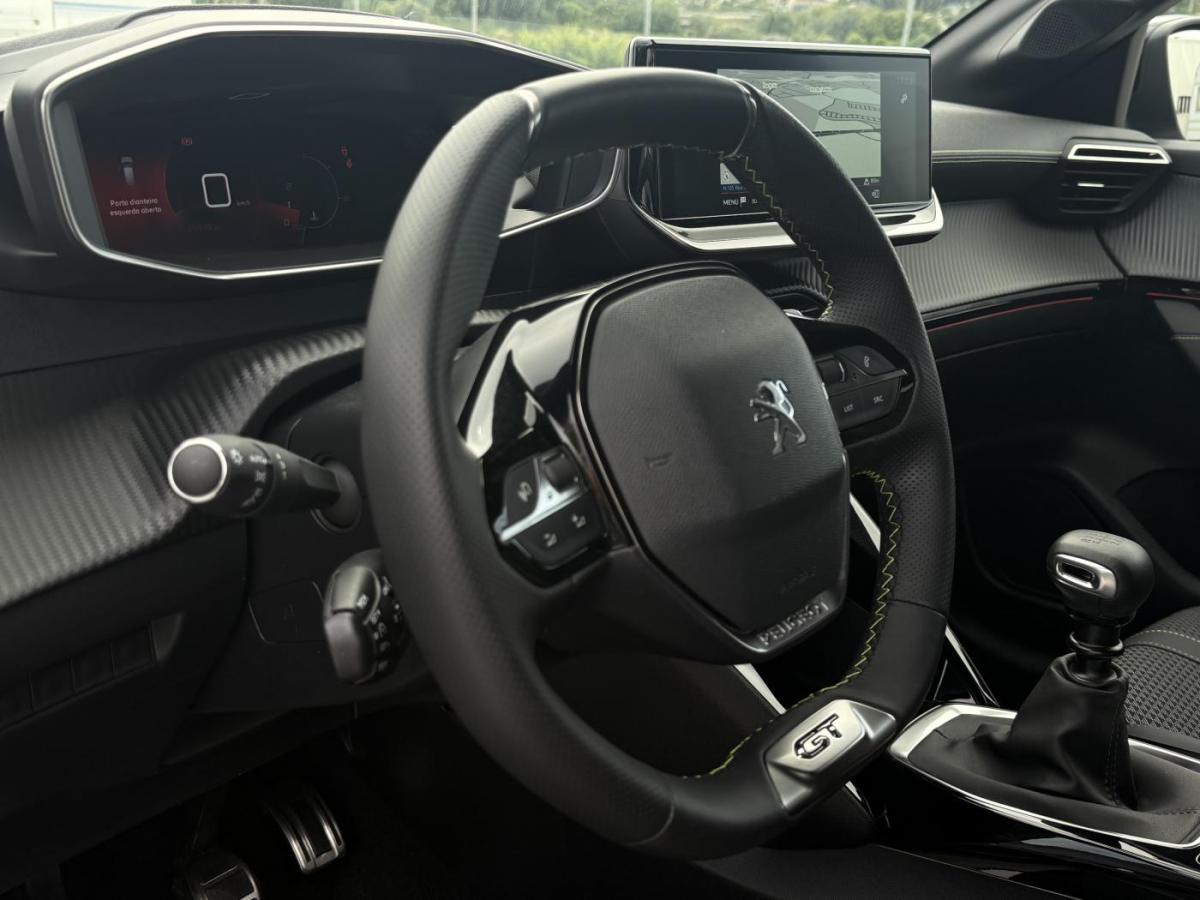 peugeot-208-2023-gasolina-1199cc