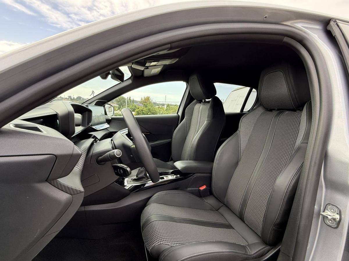 peugeot-208-2023-gasolina-1199cc