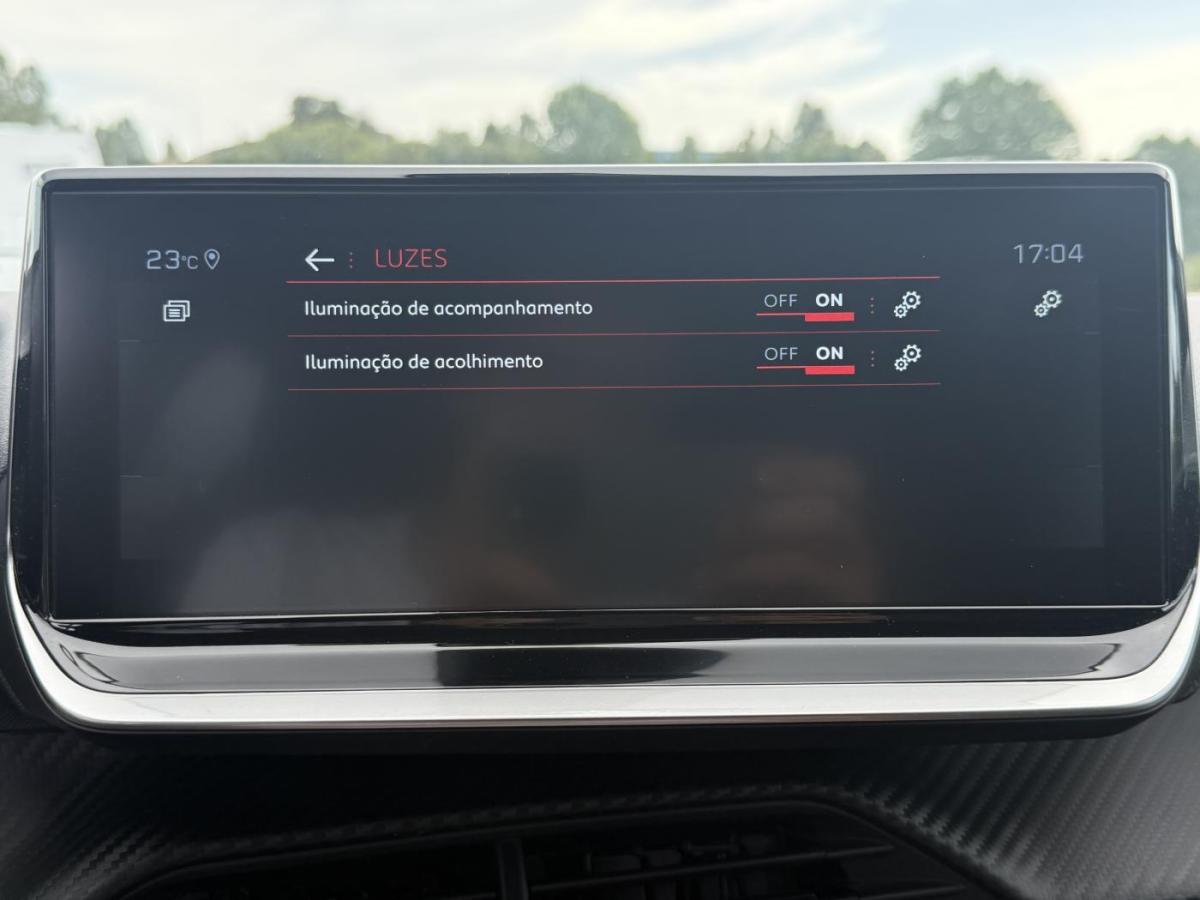 peugeot-208-2023-gasolina-1199cc