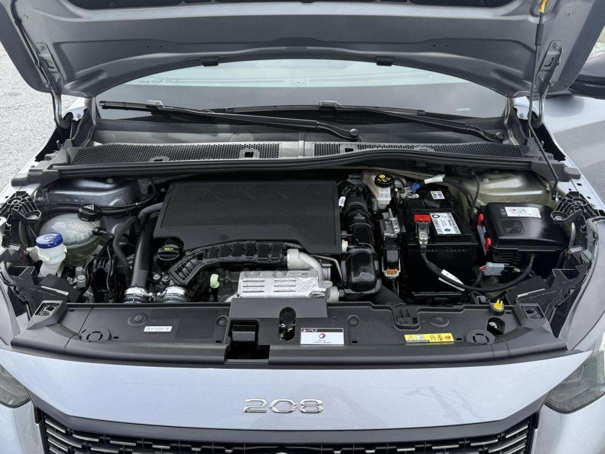 peugeot-208-2023-gasolina-1199cc
