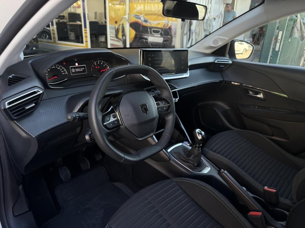 peugeot-208-2024-gasolina-1199cc
