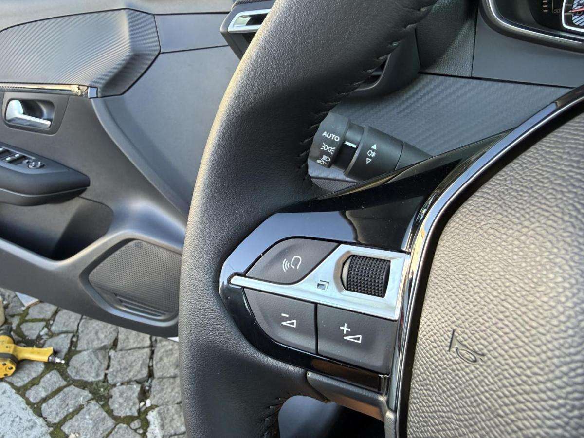 peugeot-208-2024-gasolina-1199cc