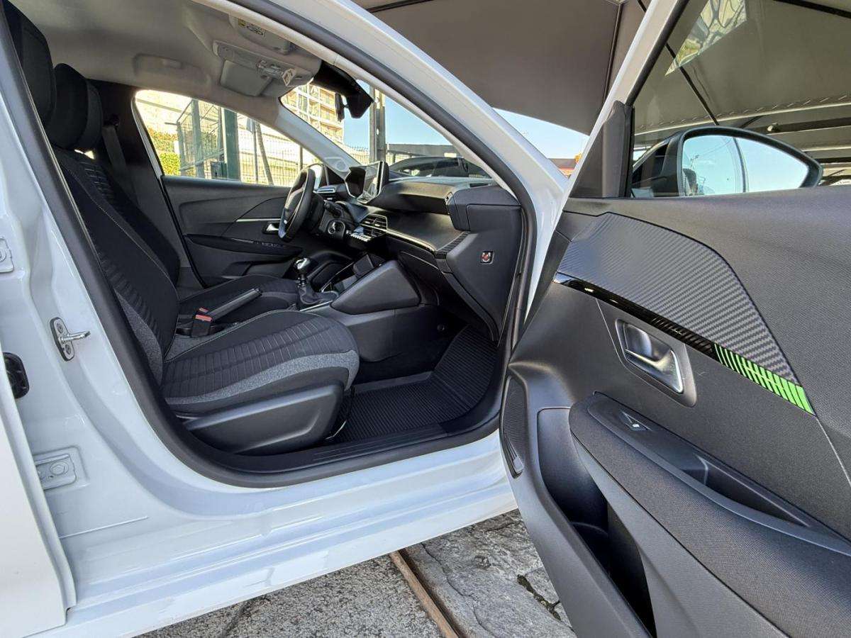 peugeot-208-2024-gasolina-1199cc