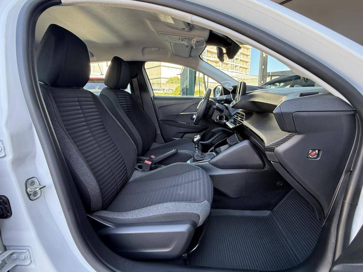 peugeot-208-2024-gasolina-1199cc
