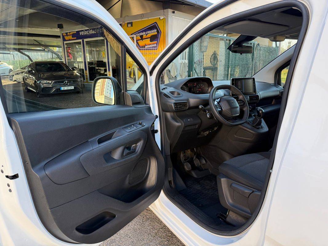 peugeot-partner-2021-diesel-1499cc