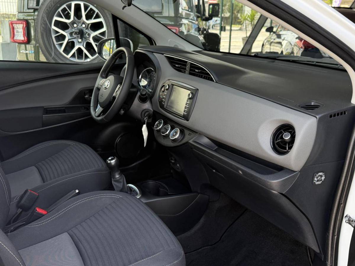 toyota-yaris-2020-gasolina-998cc