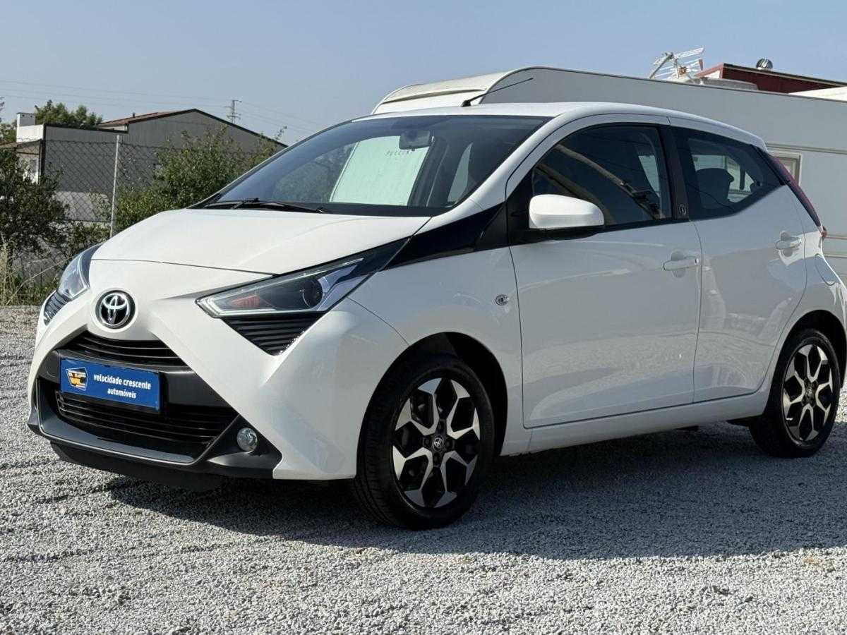 toyota-aygo-2021-gasolina-998cc
