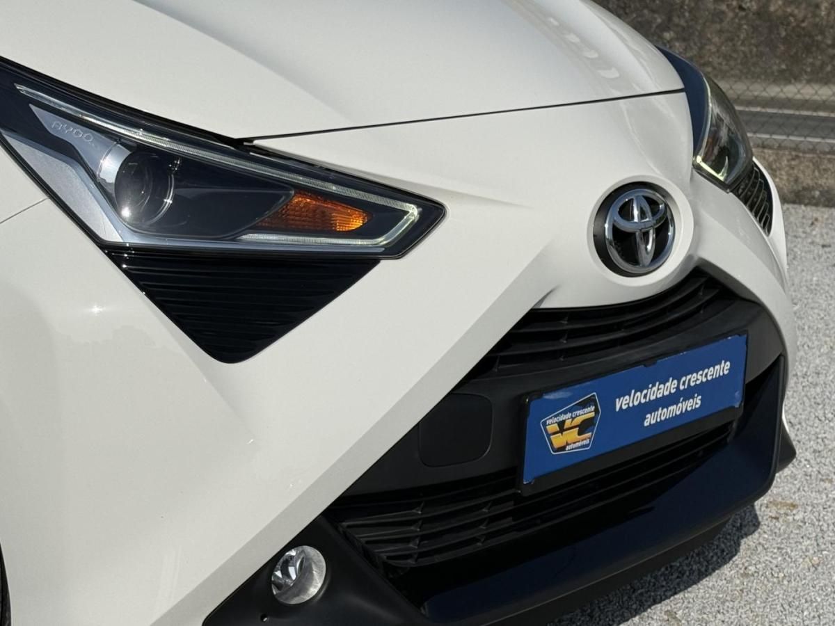 toyota-aygo-2021-gasolina-998cc