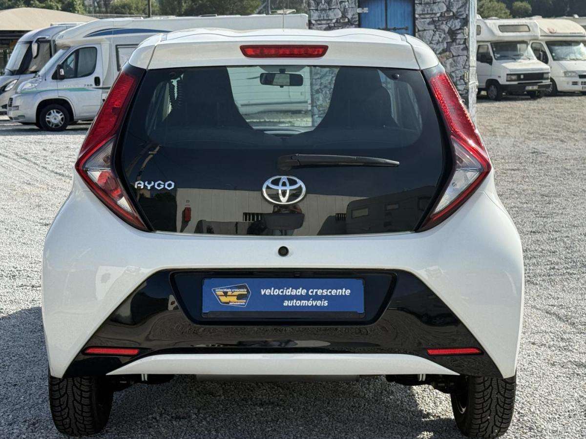 toyota-aygo-2021-gasolina-998cc