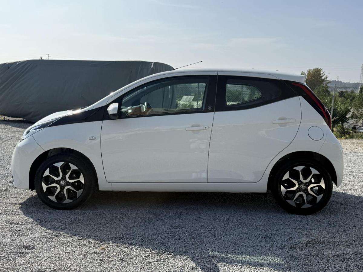 toyota-aygo-2021-gasolina-998cc