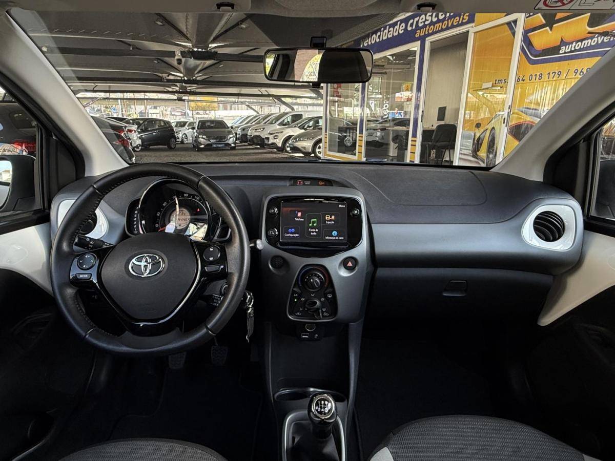 toyota-aygo-2021-gasolina-998cc