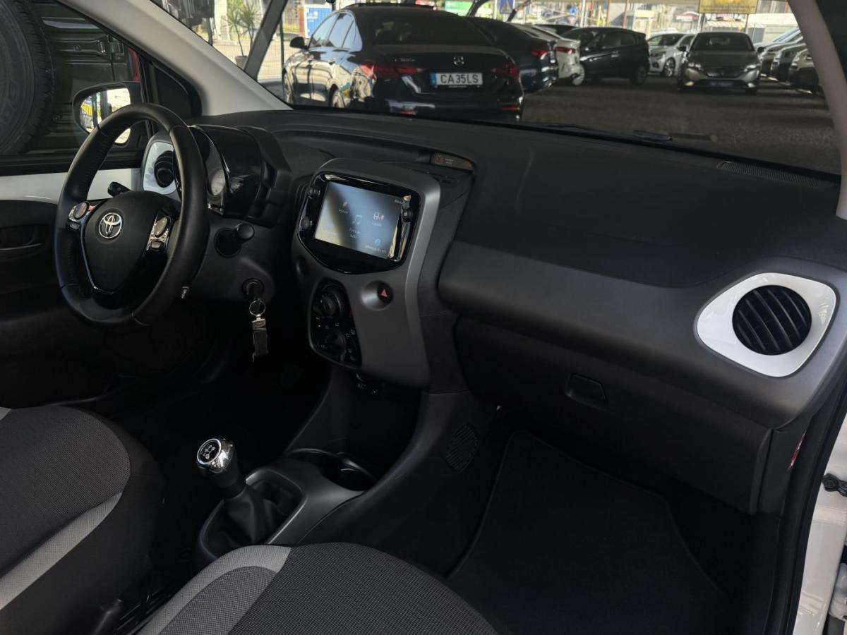 toyota-aygo-2021-gasolina-998cc